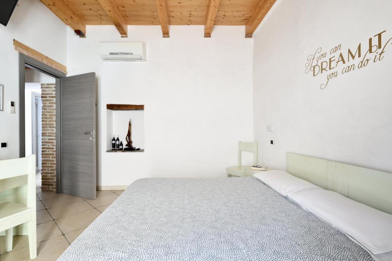 Bed and Breakfast Al Vicoletto - Genuine Hospitality Tortolì Exterior foto