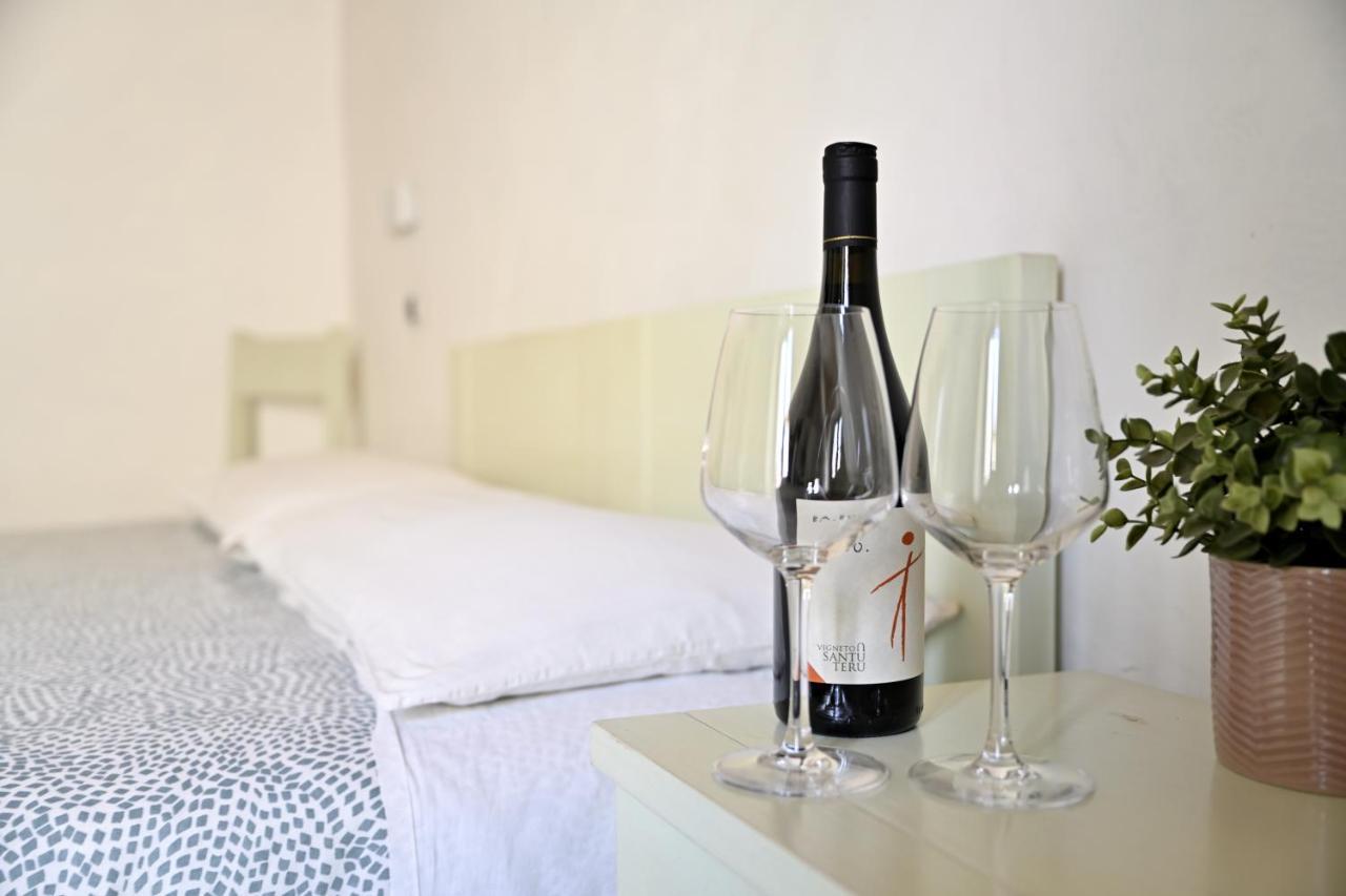 Bed and Breakfast Al Vicoletto - Genuine Hospitality Tortolì Exterior foto